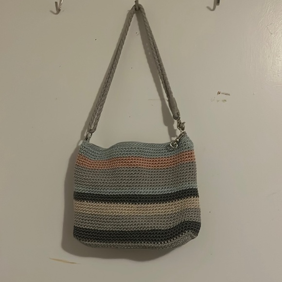 A prefect crochet purse/ bag. And has plenty of pockets inside pockets. - Picture 1 of 5